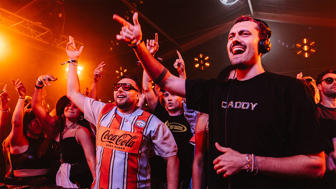 Photo of set Marlon Hoffstadt b2b Malugi.