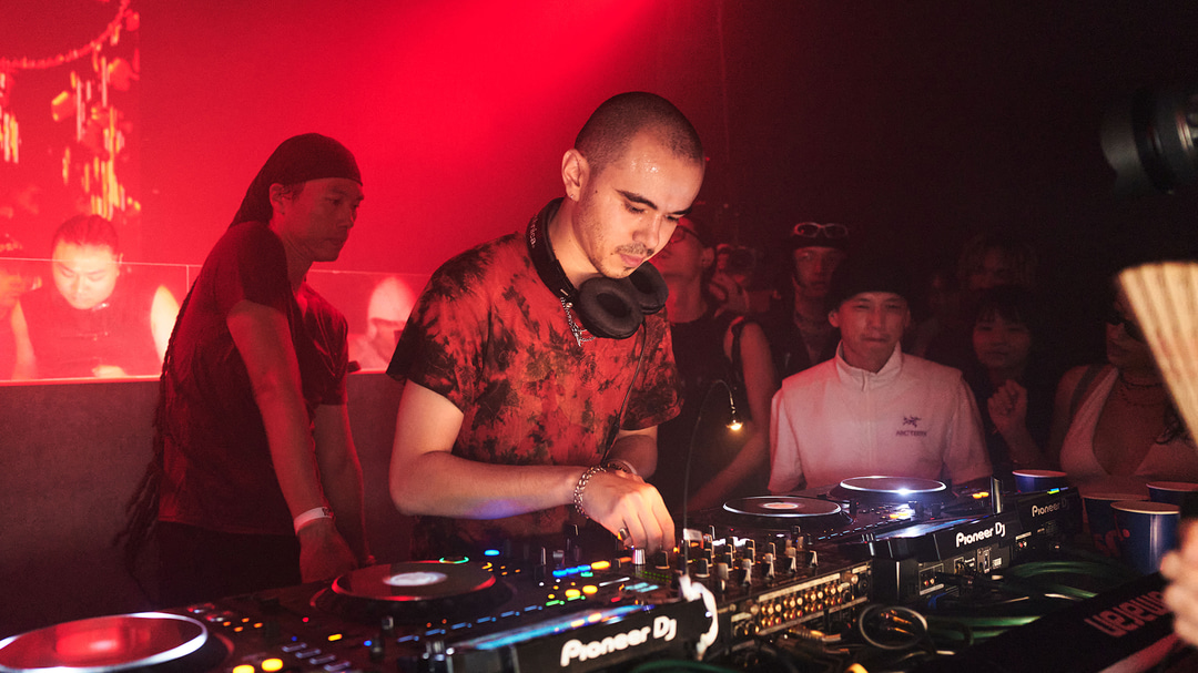 Photo of set Sandy's Trace.