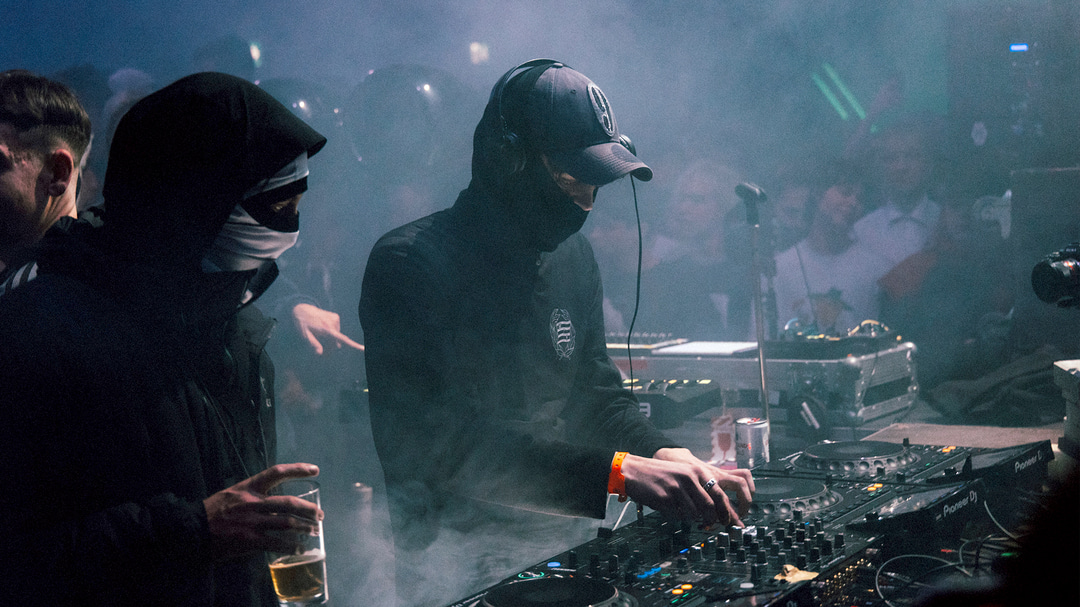 Photo of set Yung Sherman.