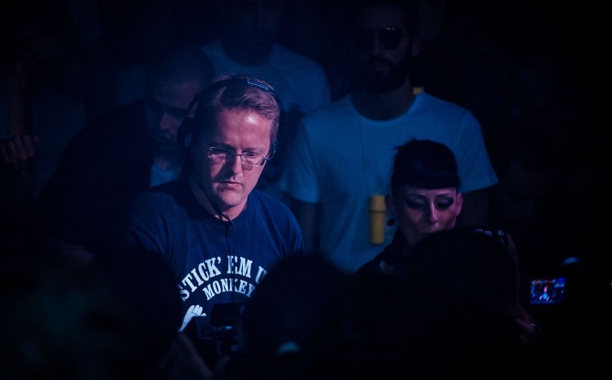 Photo of set Fabrice Lig b2b Trish Van Eynde.