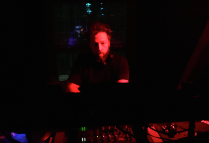 Photo of set Lil' Tony.