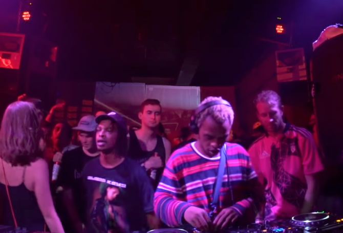 Photo of set Two Fresh.