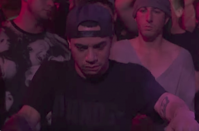 Photo of set AraabMuzik.