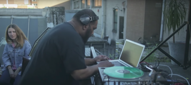 Photo of set DJ Maseo.