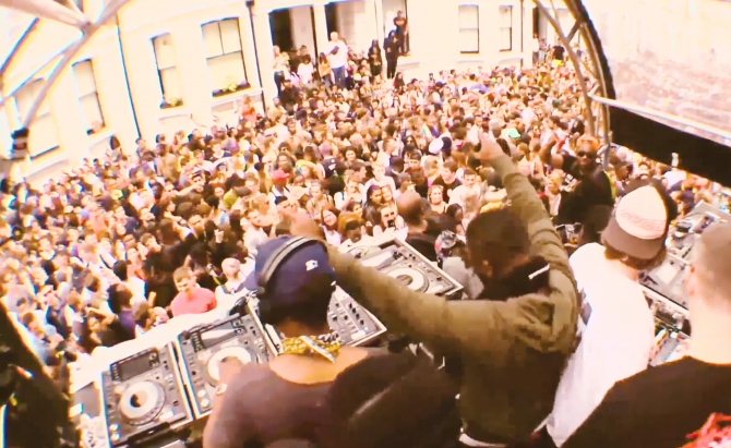 Photo of set DJ Ron.