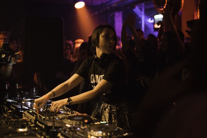 Photo of set Anastasia Kristensen.