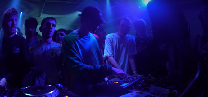 Photo of set Iglooghost.