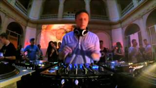 Photo of set Tanzlife.