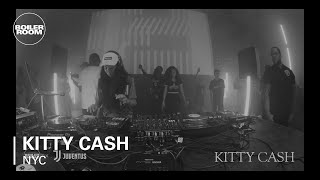 Photo of set Kitty Cash.