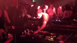 Photo of set Roland Tings.