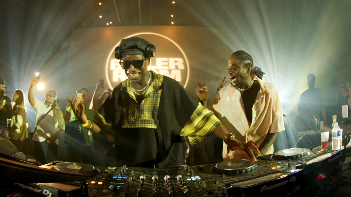 Photo of set 1heure42 B2B Mendi.