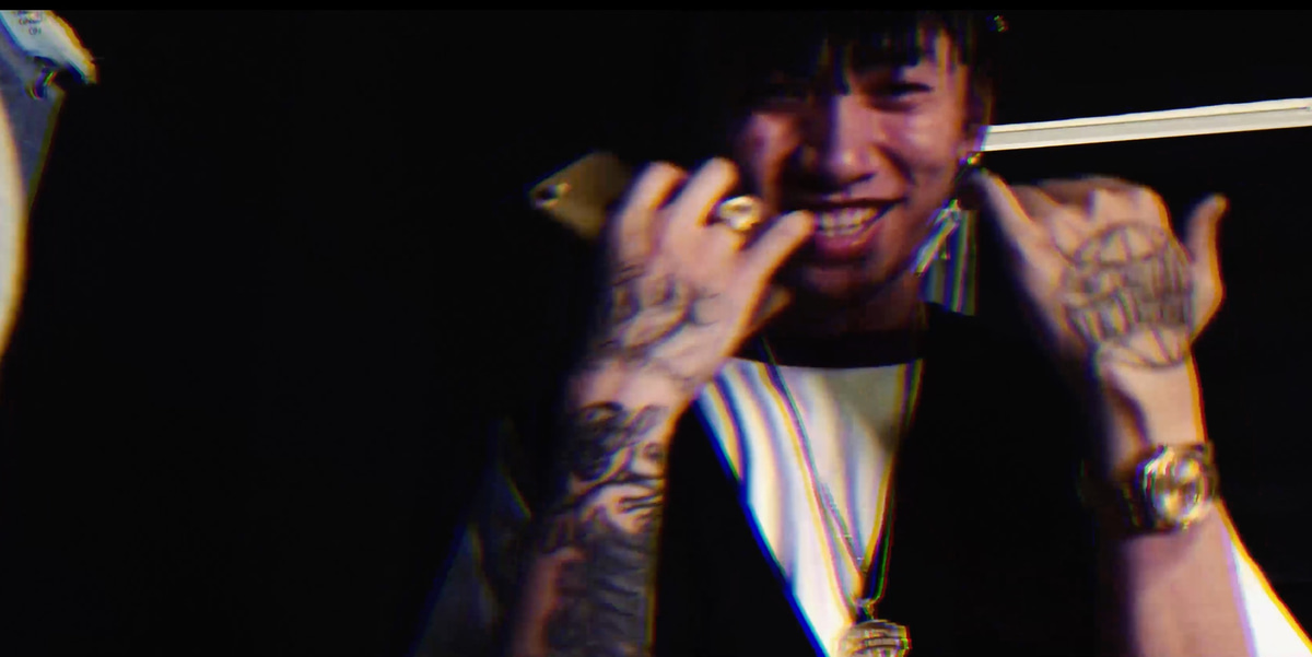 Photo of set Higher Brothers.