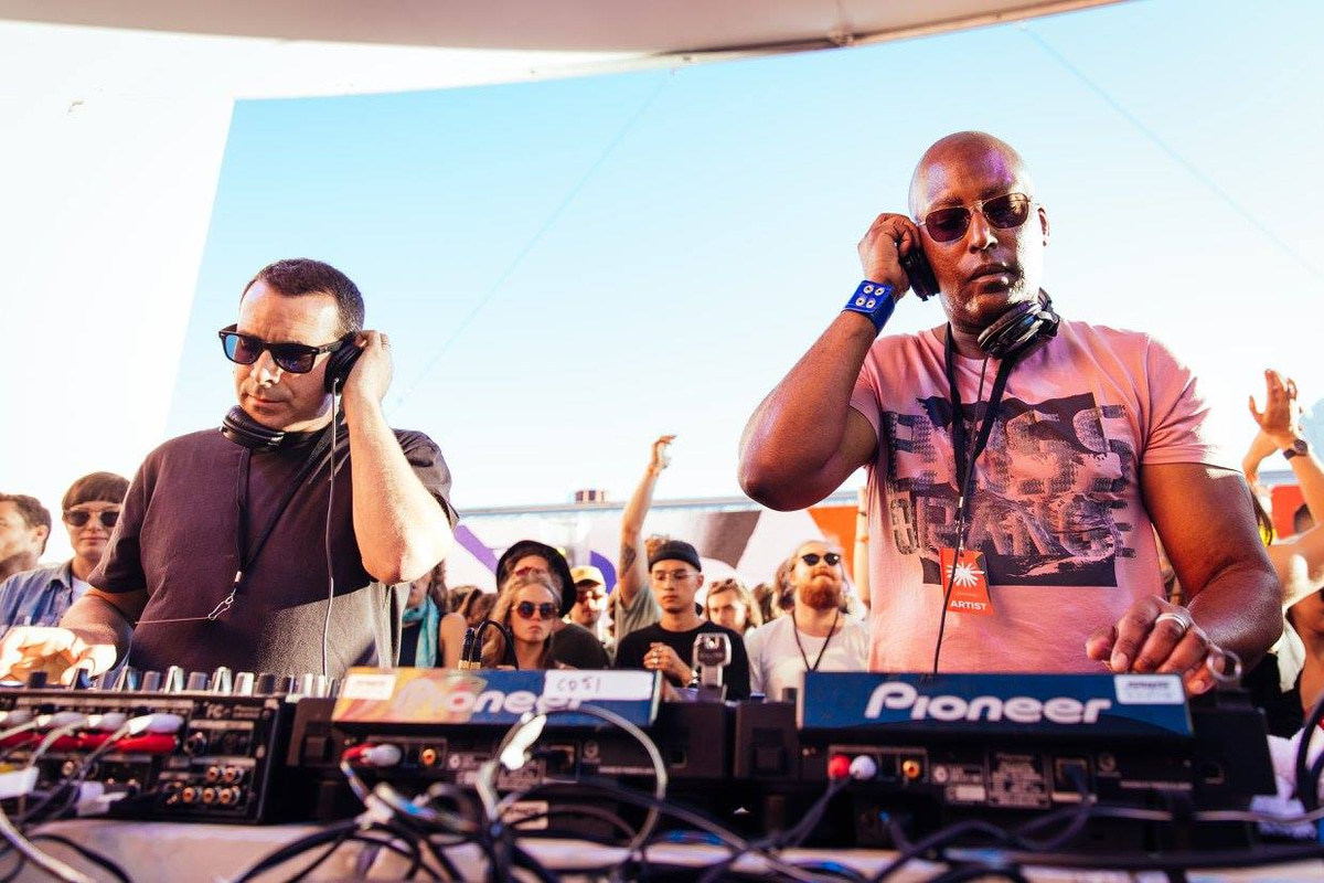 Photo of set Mood II Swing.