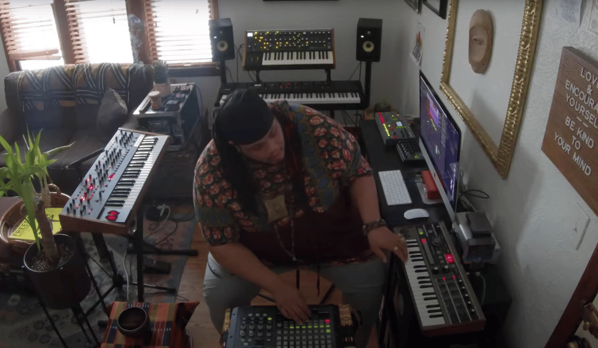 Photo of set MMYYKK.