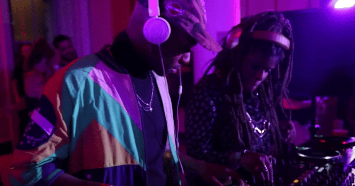 Photo of set Batekoo.