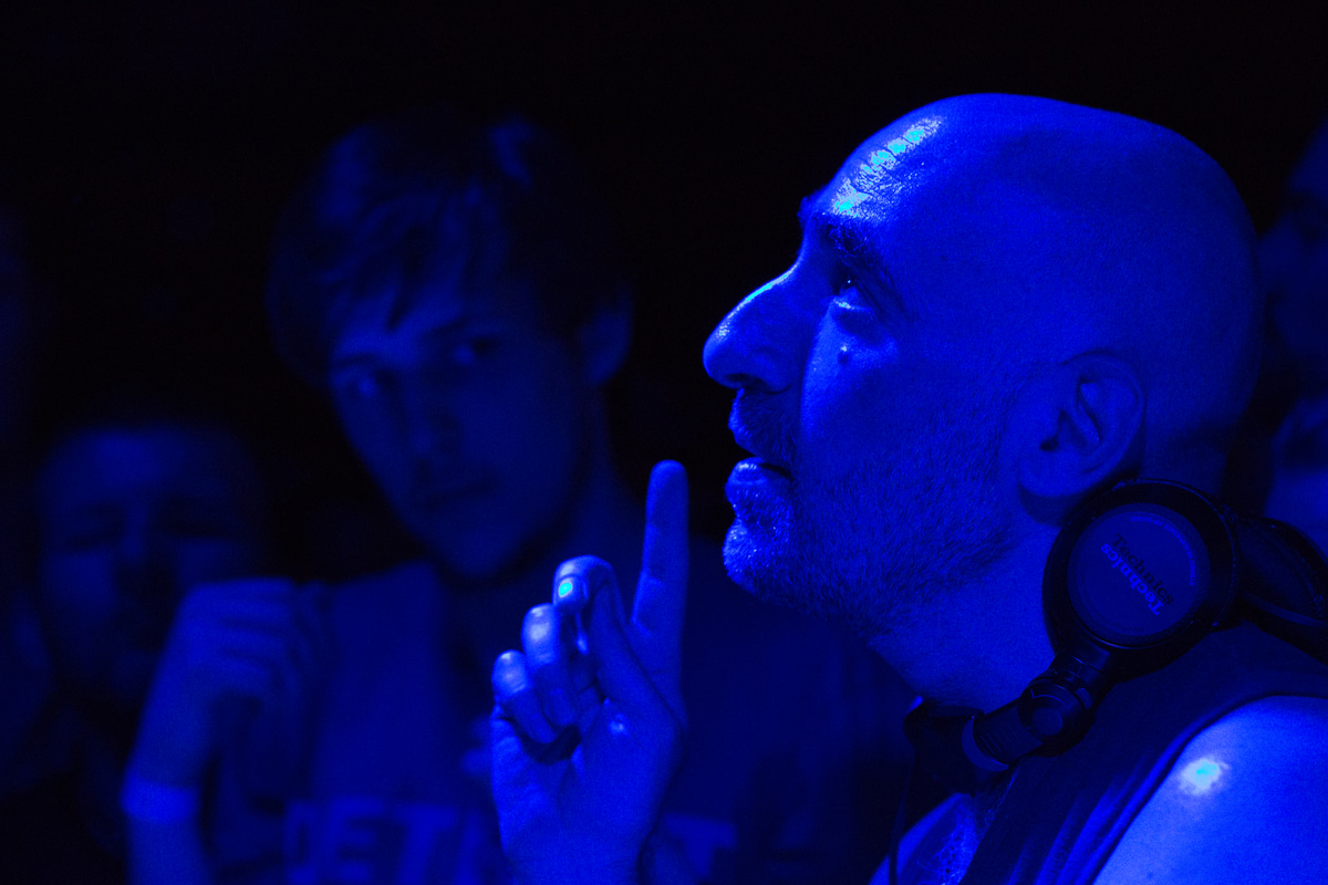 Photo of set Len Faki.