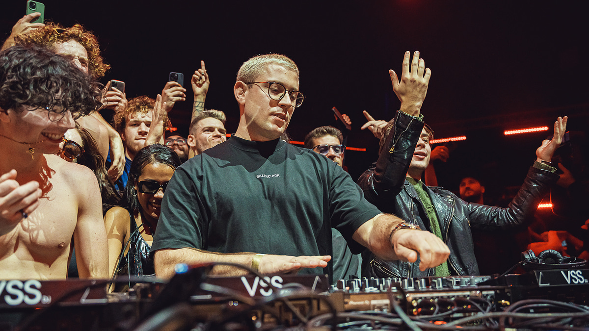 Photo of set Alignment.