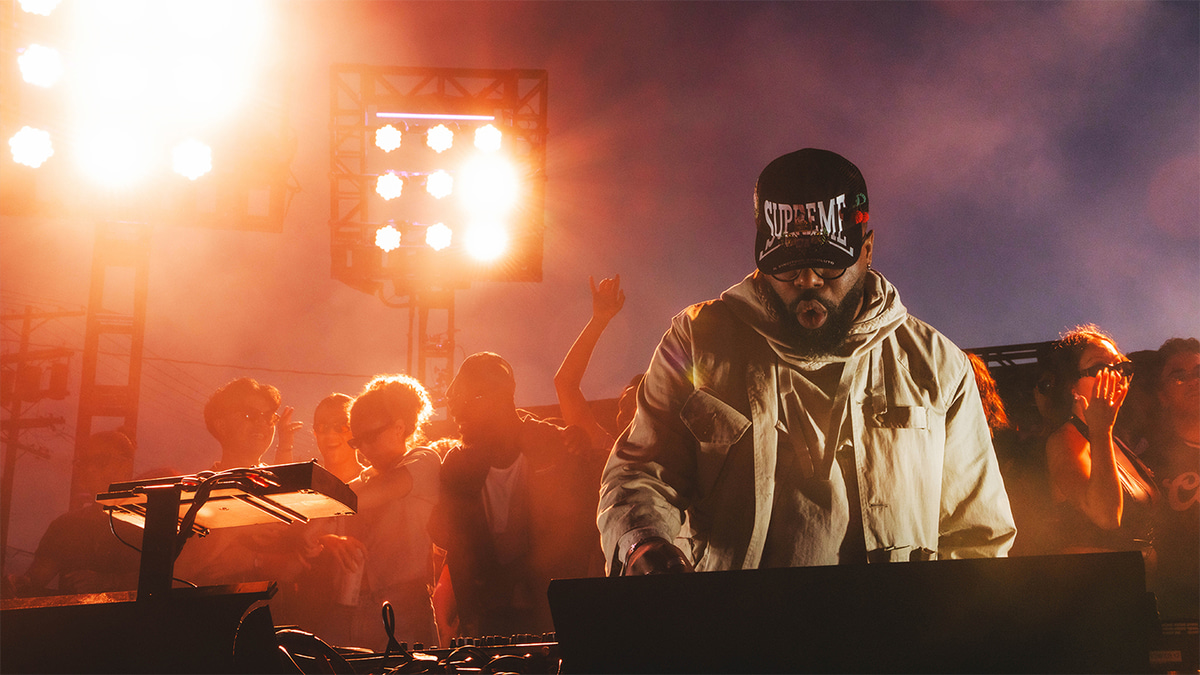 Photo of set Andre Power.