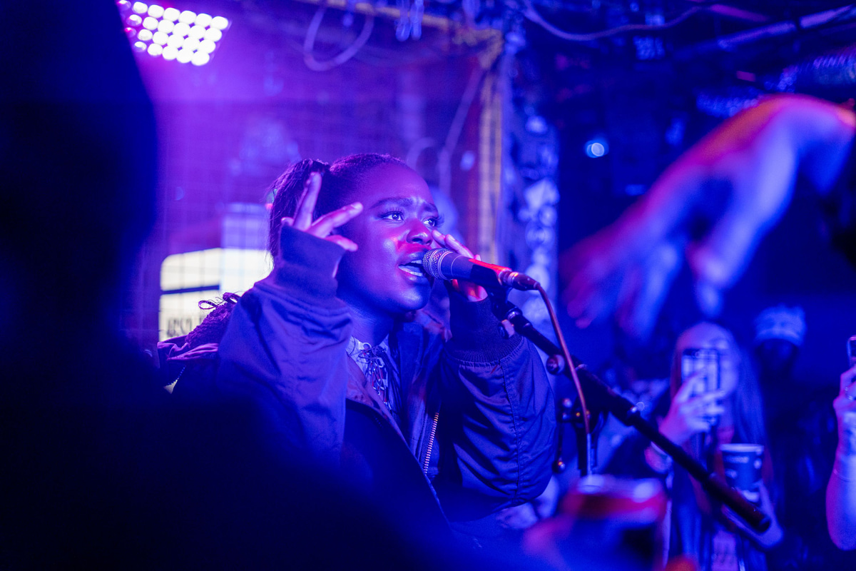 Photo of set Namasenda.