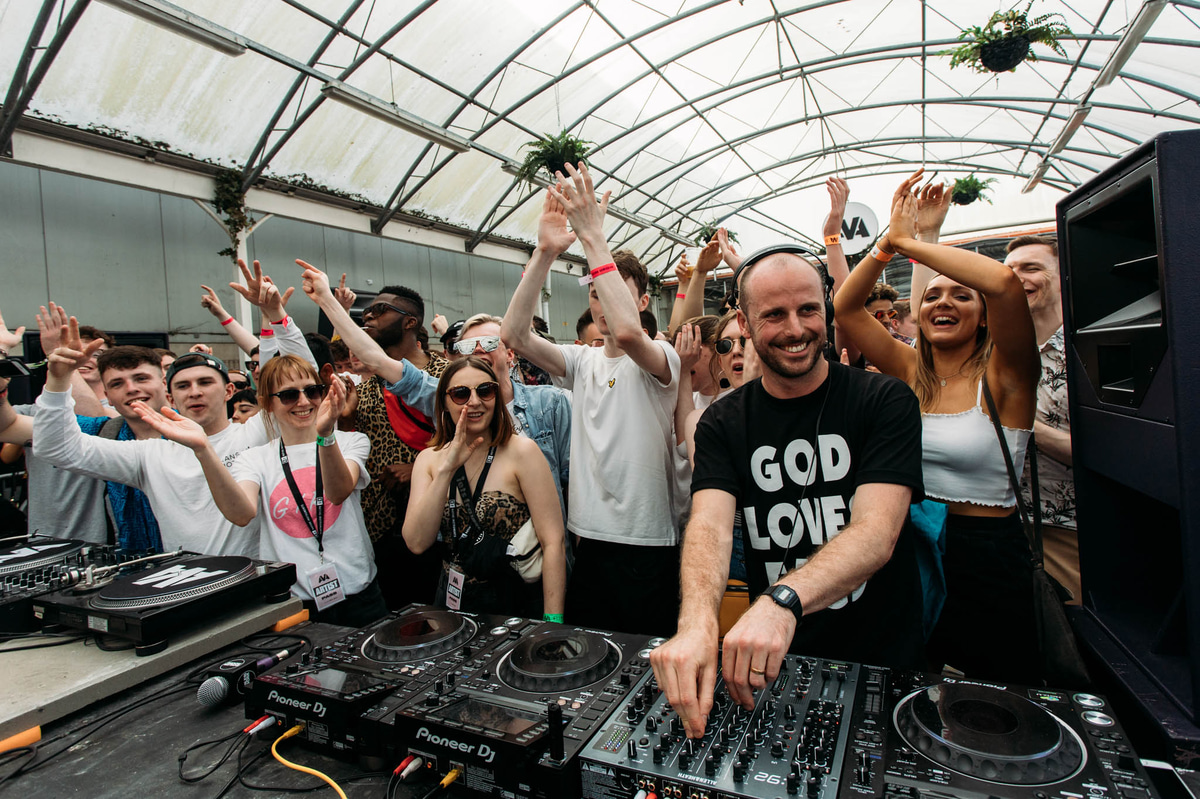 Photo of set Midland.