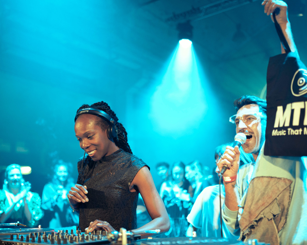 Photo of set Shinedoe.