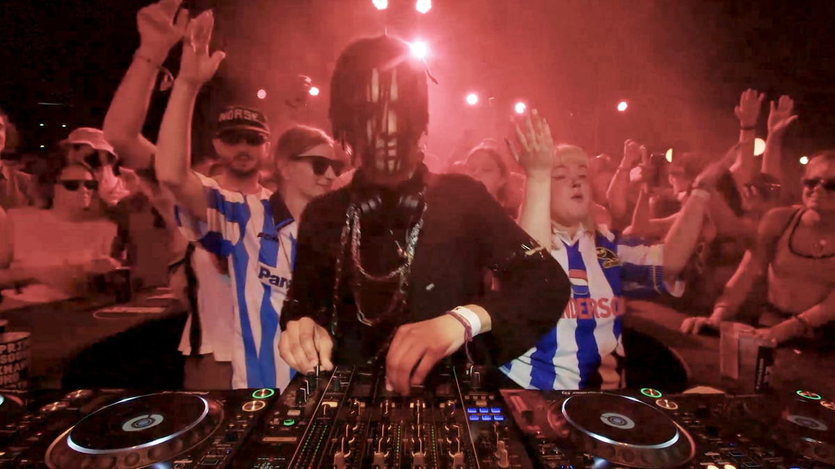 Photo of set Stolen Velour.