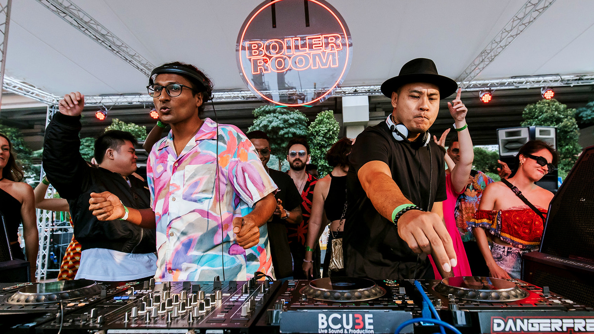 Photo of set Zig Zach B2B Sivanesh.